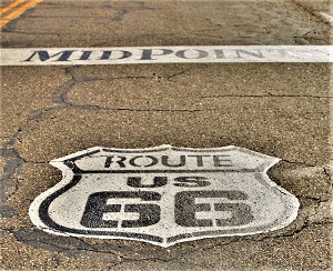 Route 66, Photo by Carrie Z, Pixabay-300px